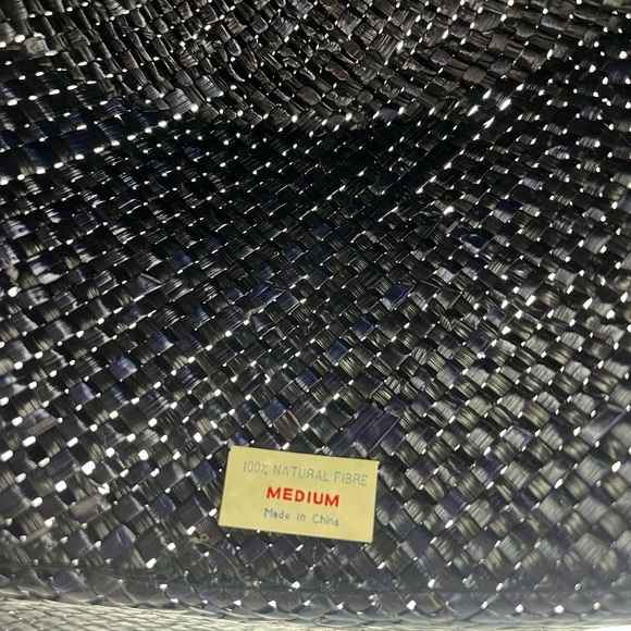 Elegant Black Woven Sun Hat - Picture 3 of 5